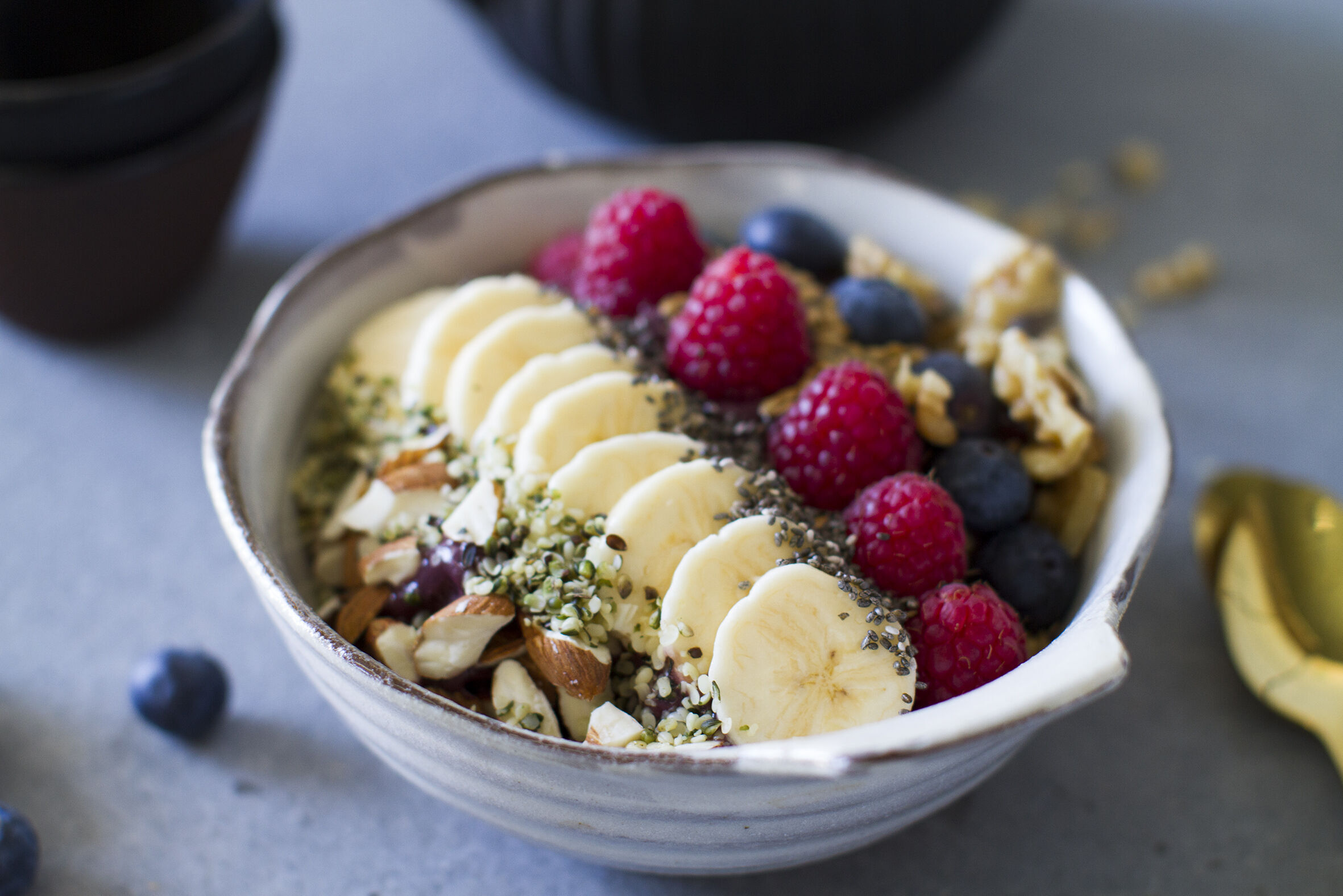 Acai smoothie bowl: A 2-in-1 treat for the skin and palate