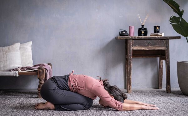 /Magazine/2019/namaste/2019-03-06_Try-These-Soothing-Yin-Yoga-Poses-for-Better-Sleep.jpg