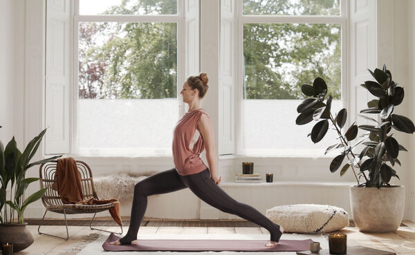 /Magazine/2019/slow-down-june/2019-08-07_Make-Your-Day-with-this-Short-Morning-Yoga-Flow-.jpg