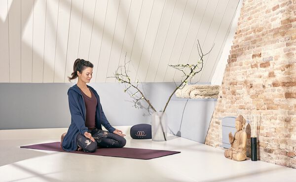 /Magazine/2018/Holi-Yoga/Rituals_shot_1_YOGA_087.jpg